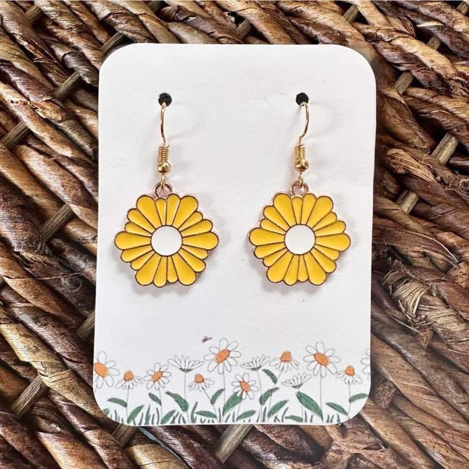 New Gold-Tone Yellow Daisy Dangle Earrings 16 Long X 1 Wide Version 1 13$